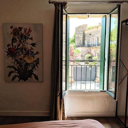 Gite En Face Du Chateau De Nizas, 4 Chambres D'Hotes Et 1 Appartement Familial Avec 2 Chambres Eksteriør billede